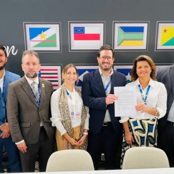 Acre assina acordo histórico para preservação das florestas e redução dos impactos climáticos