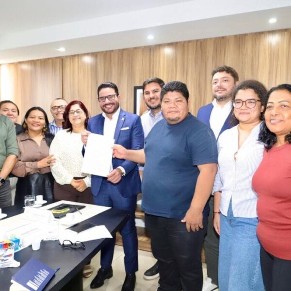 Governador Gladson Camelí participa de reunião com representantes da governança de fortalecimento de políticas ambientais no Acre