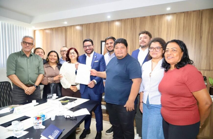 Governador Gladson Camelí participa de reunião com representantes da governança de fortalecimento de políticas ambientais no Acre